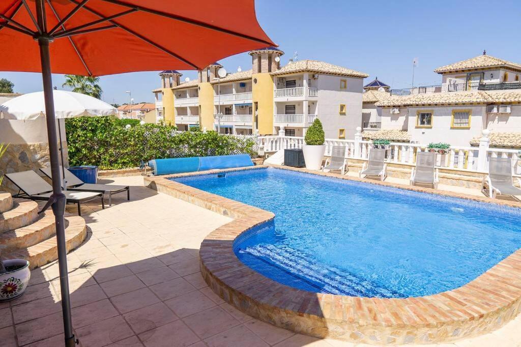 Casa Lilly-Rose, A Beautiful 3 Bedroom Detached Villa A Short Walk To The Villamartin Plaza & Golf Course Villamartin (Valencia) Exterior foto