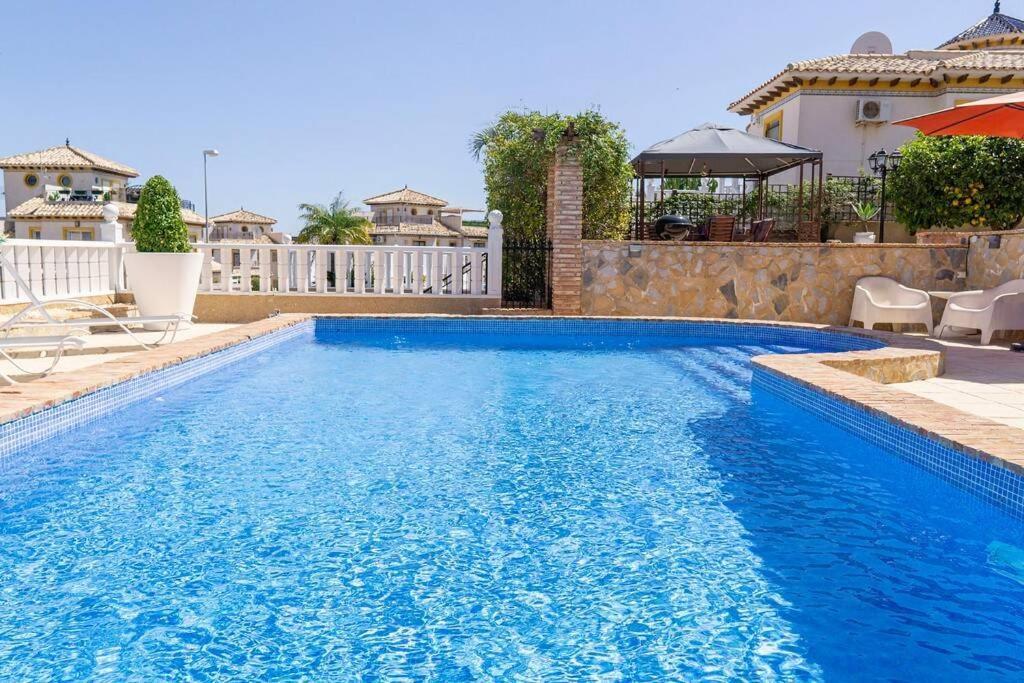 Casa Lilly-Rose, A Beautiful 3 Bedroom Detached Villa A Short Walk To The Villamartin Plaza & Golf Course Villamartin (Valencia) Exterior foto