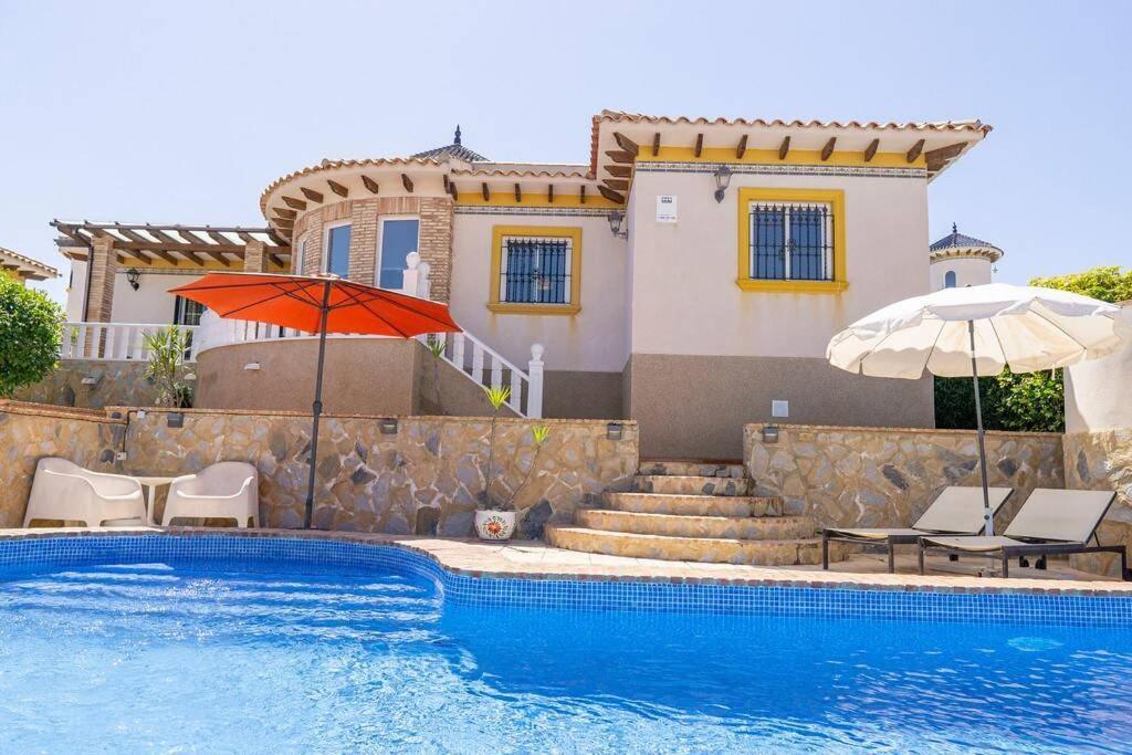 Casa Lilly-Rose, A Beautiful 3 Bedroom Detached Villa A Short Walk To The Villamartin Plaza & Golf Course Villamartin (Valencia) Exterior foto