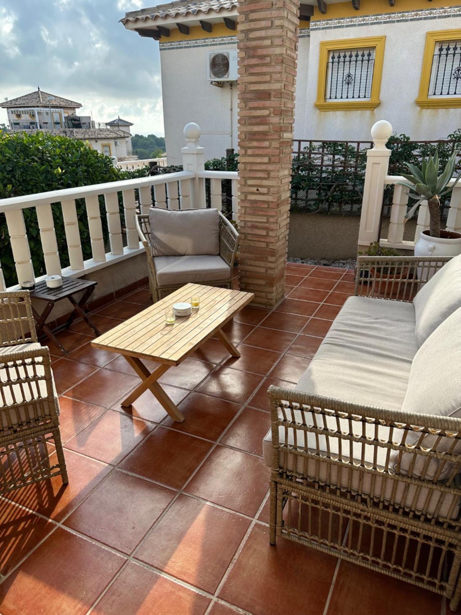 Casa Lilly-Rose, A Beautiful 3 Bedroom Detached Villa A Short Walk To The Villamartin Plaza & Golf Course Villamartin (Valencia) Exterior foto